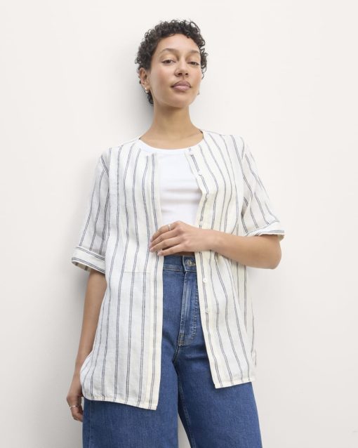 The Bib Shirt in Linen | Bone/Navy