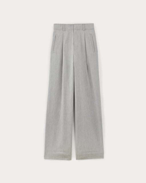 Alternative view of The Draper Pleated Pant in Buttersmooth | Heather Steel | 32 Inseam