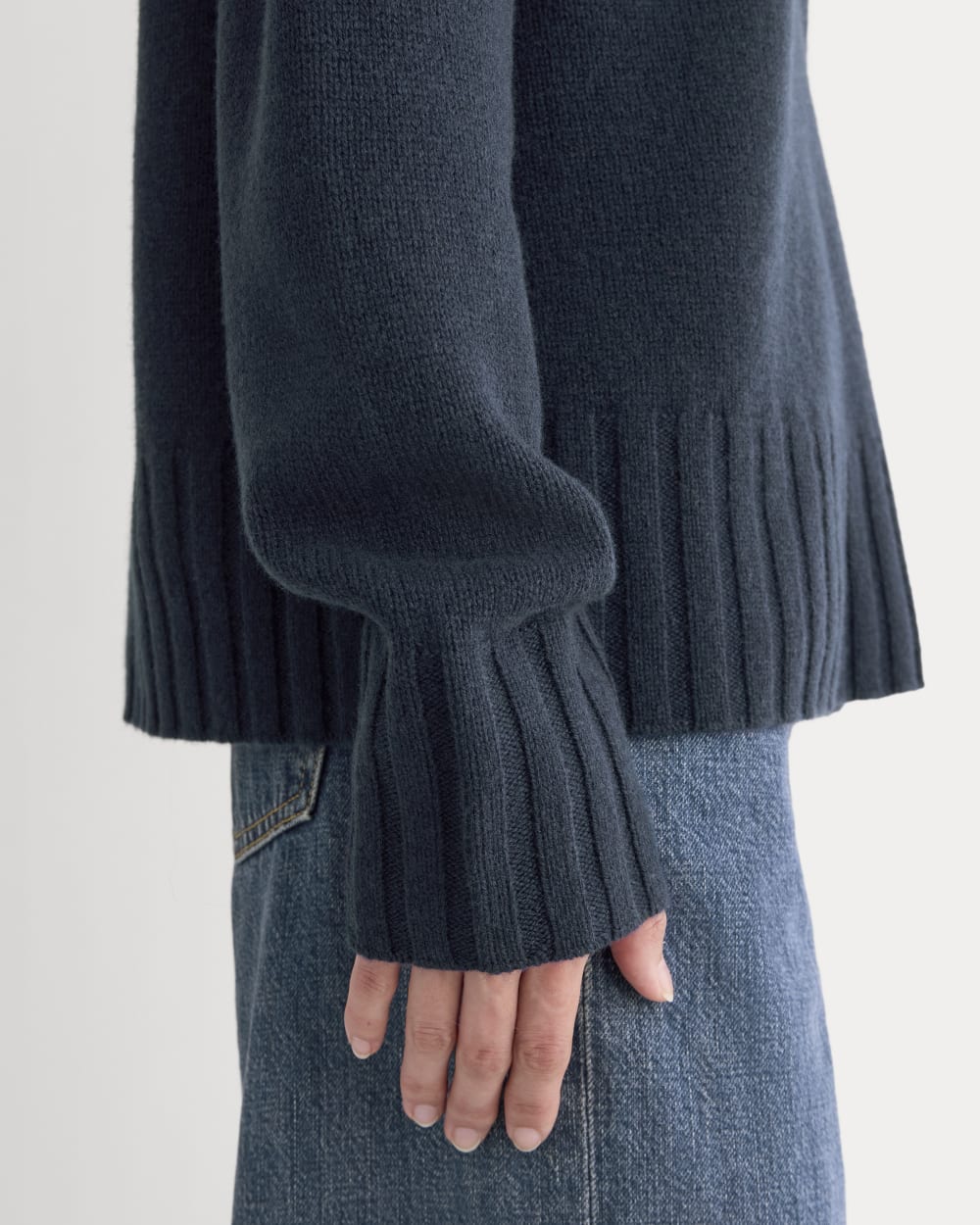 V-Neck Sweater in Extrafine Luxe Merino | Navy - Image 4