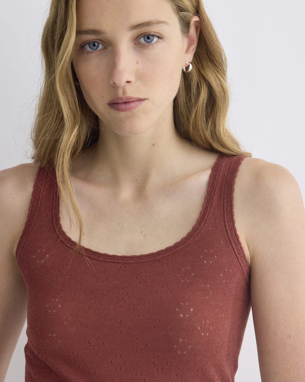 Lace-Trimmed Tank in Fine Linen | Henna Red - Image 4