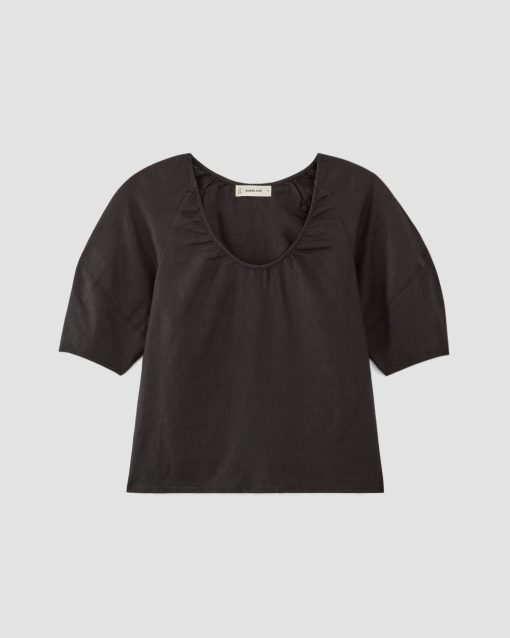 Alternative view of The Scoop Top in Linen | Black