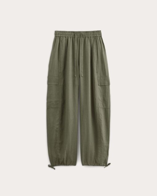 Alternative view of The Cargo Curve Pant in Linen | Kalamata