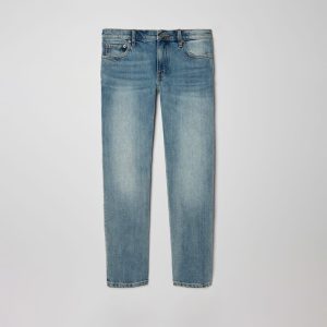Alternative view of The Low-Rise Shortie Jean | Vintage Light