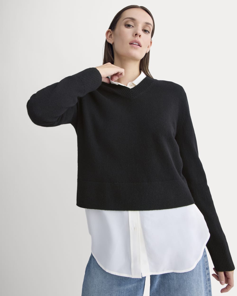 Cashmere Cropped High-V Sweater | Black - Image 3