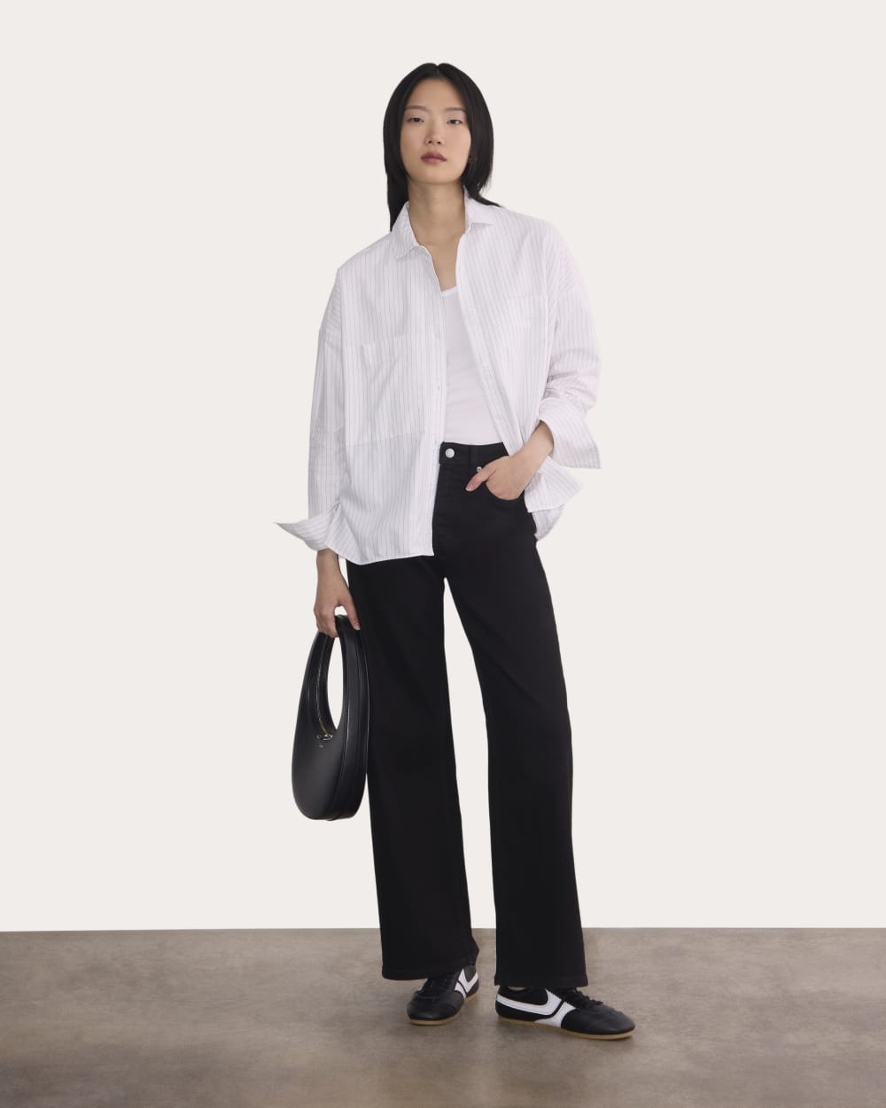 The Boxy Oxford | White / Black - Image 3