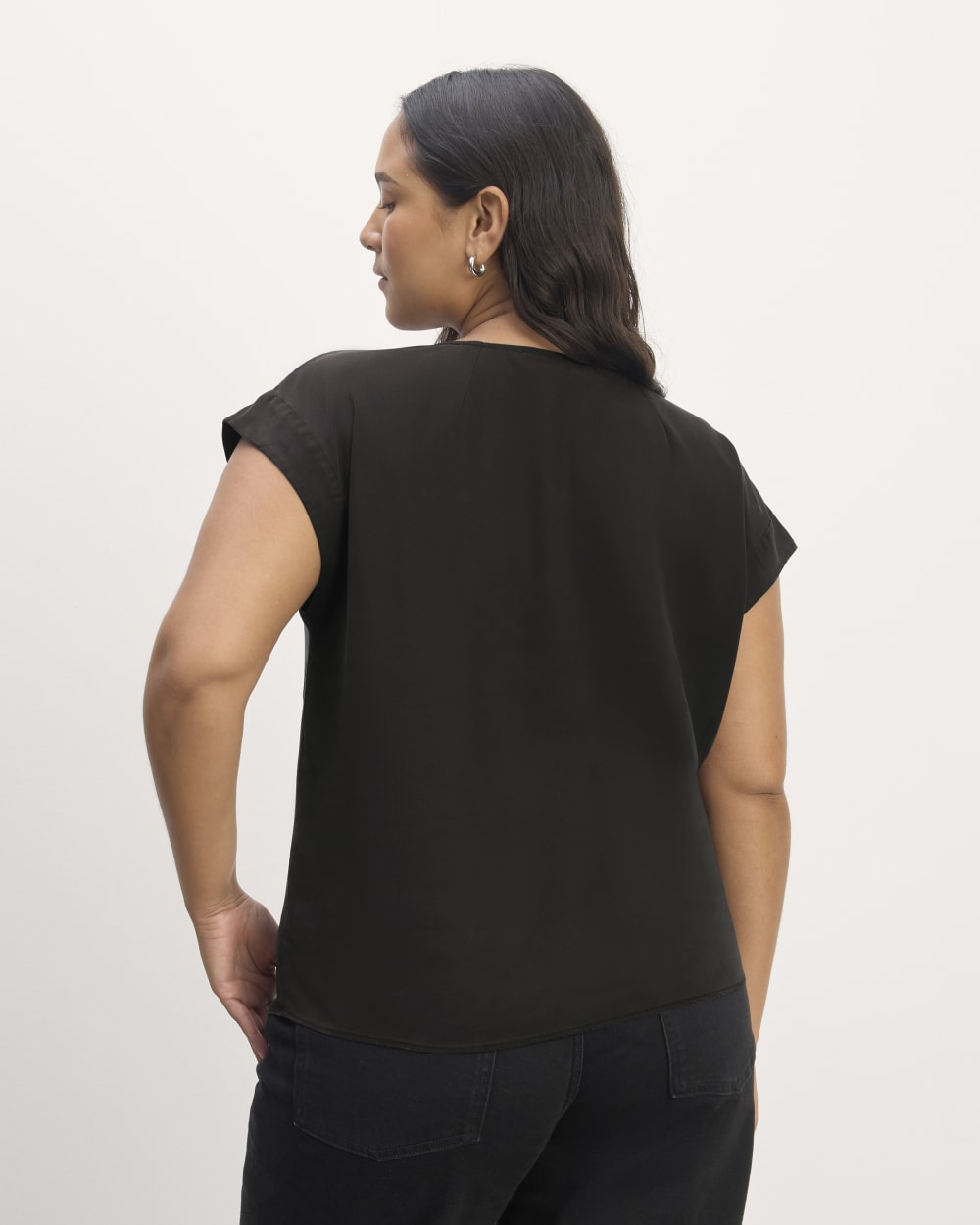 The Muscle Top in Butterlite | Black - Image 6