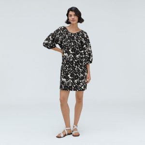 Alternative view of The Seersucker Puff Sleeve Dress | Black / Canvas Floral