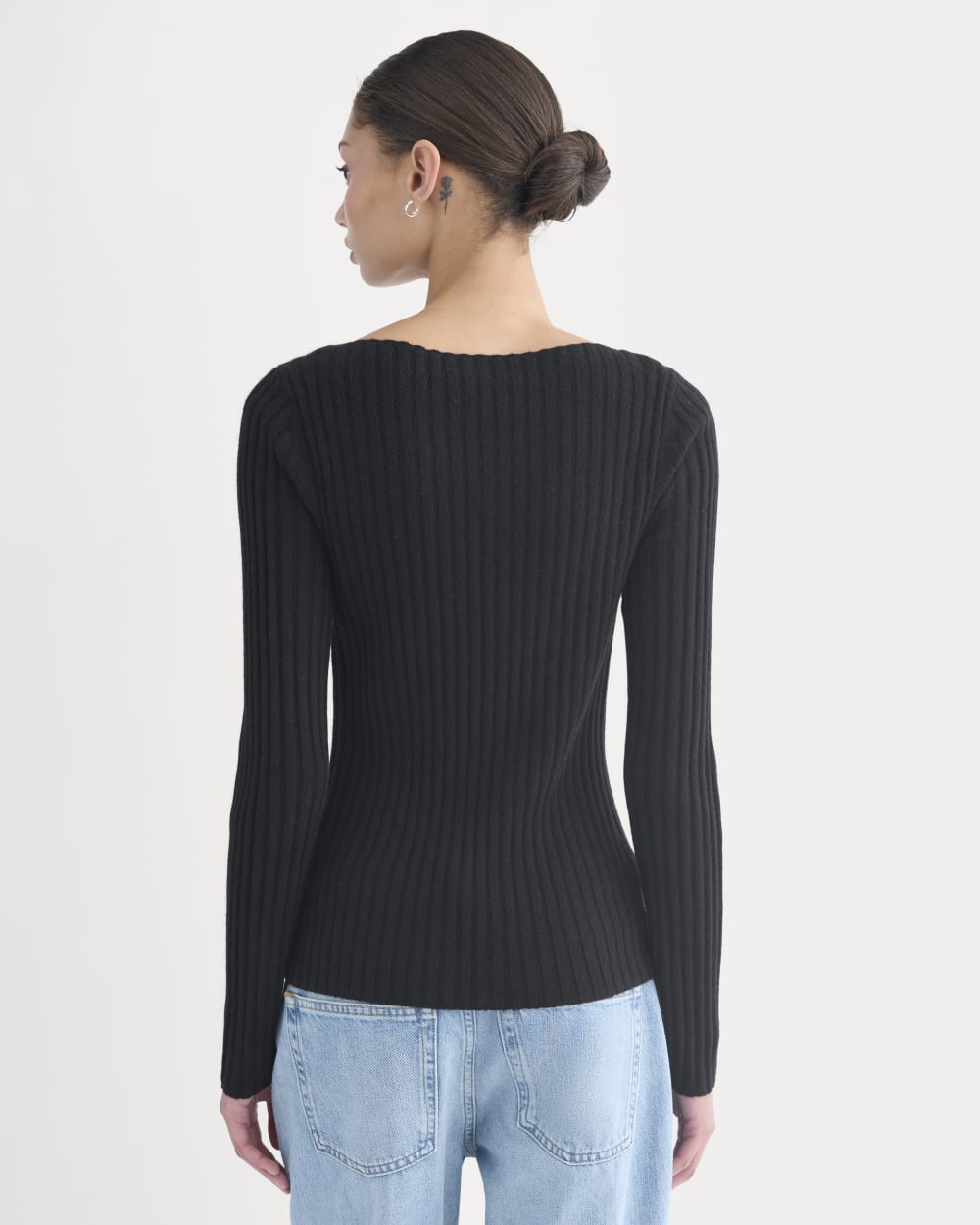 Cashmere Ribbed Boat-Neck Sweater | Black - Image 6