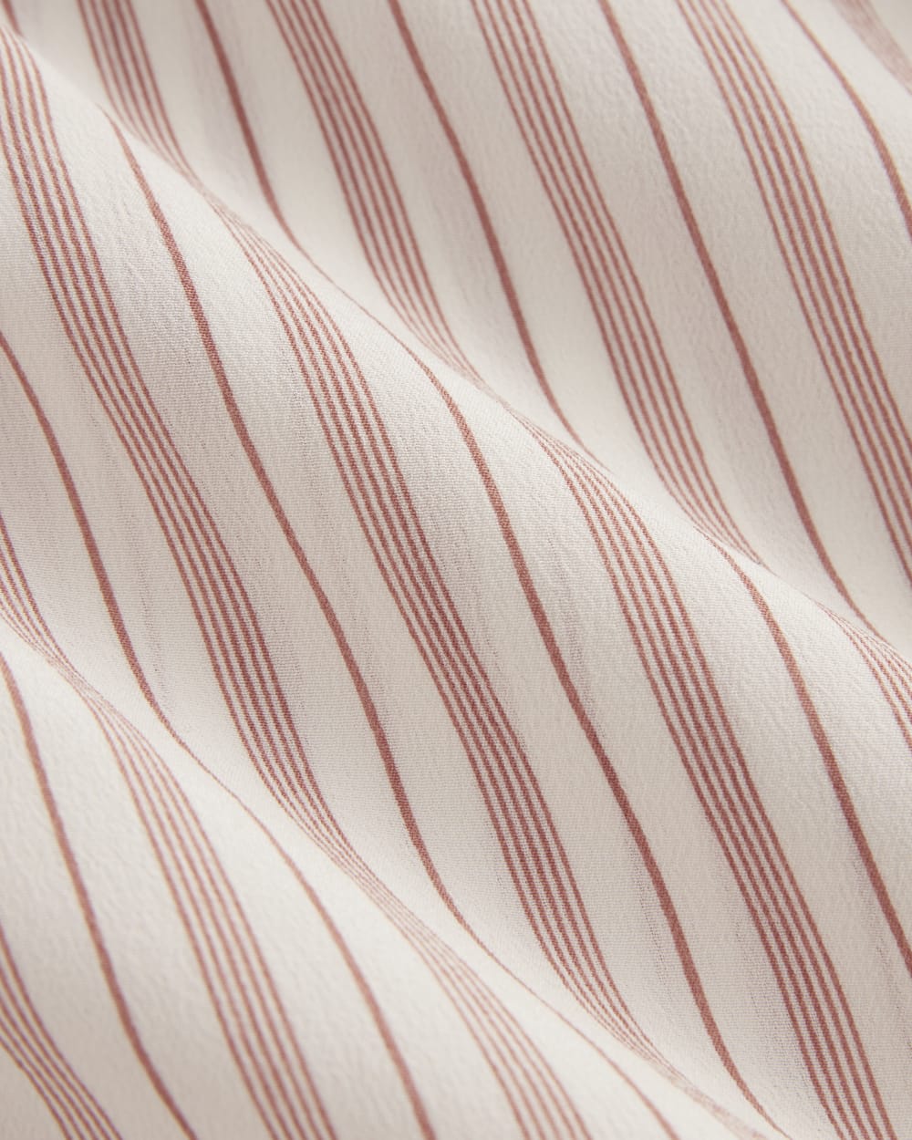 The Notch Shirt in Washable Silk | Bone / Dusky Rose - Image 6