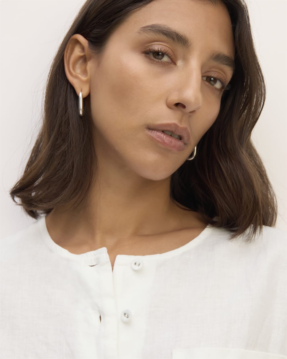 The Popover Shirt in Linen | White - Image 4