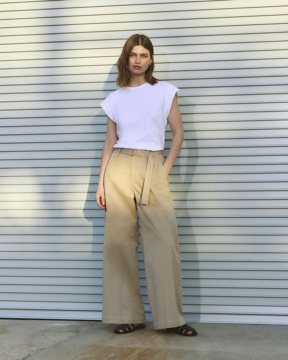 The Pleated Wide-Leg Chino | Trench Coat Khaki - Image 7