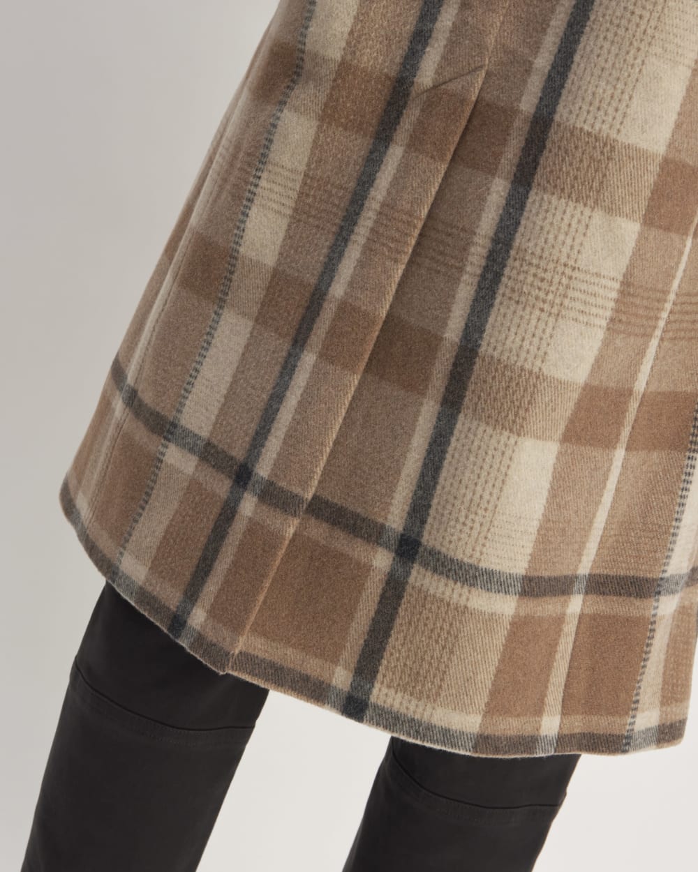 The Italian ReWool® Long Peacoat | Heathered Charcoal / Cornstalk / Toasted Coconut / Biscotti - Image 4
