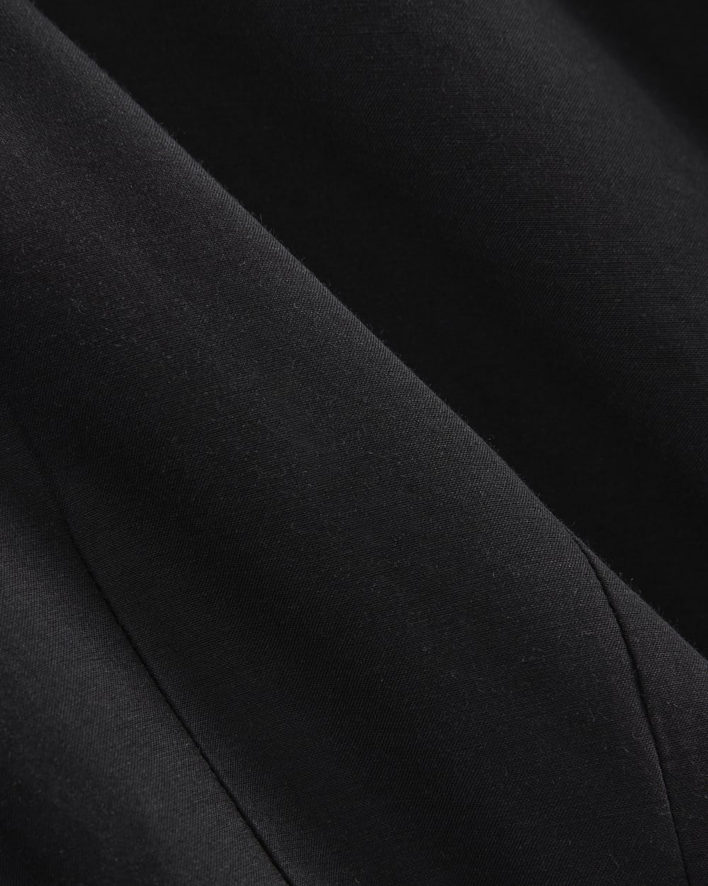Balloon Sleeve Top in Cotton Silk | Black - Image 6