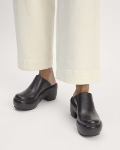 Alternative view of The Puffa Clog | Black