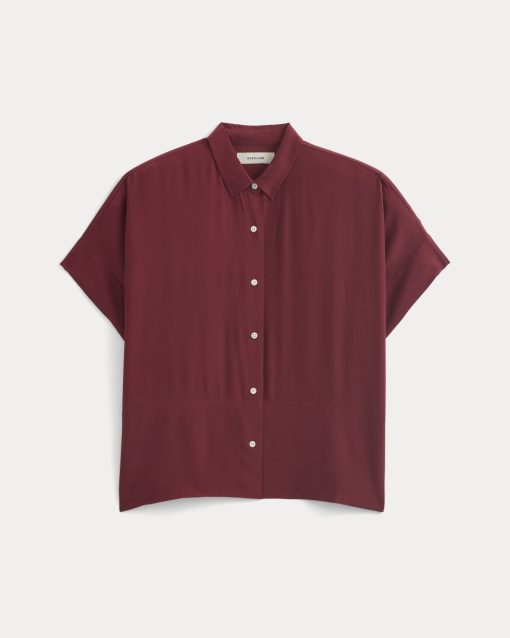 Alternative view of The Boxy Shirt in Washable Silk | Pomegranate
