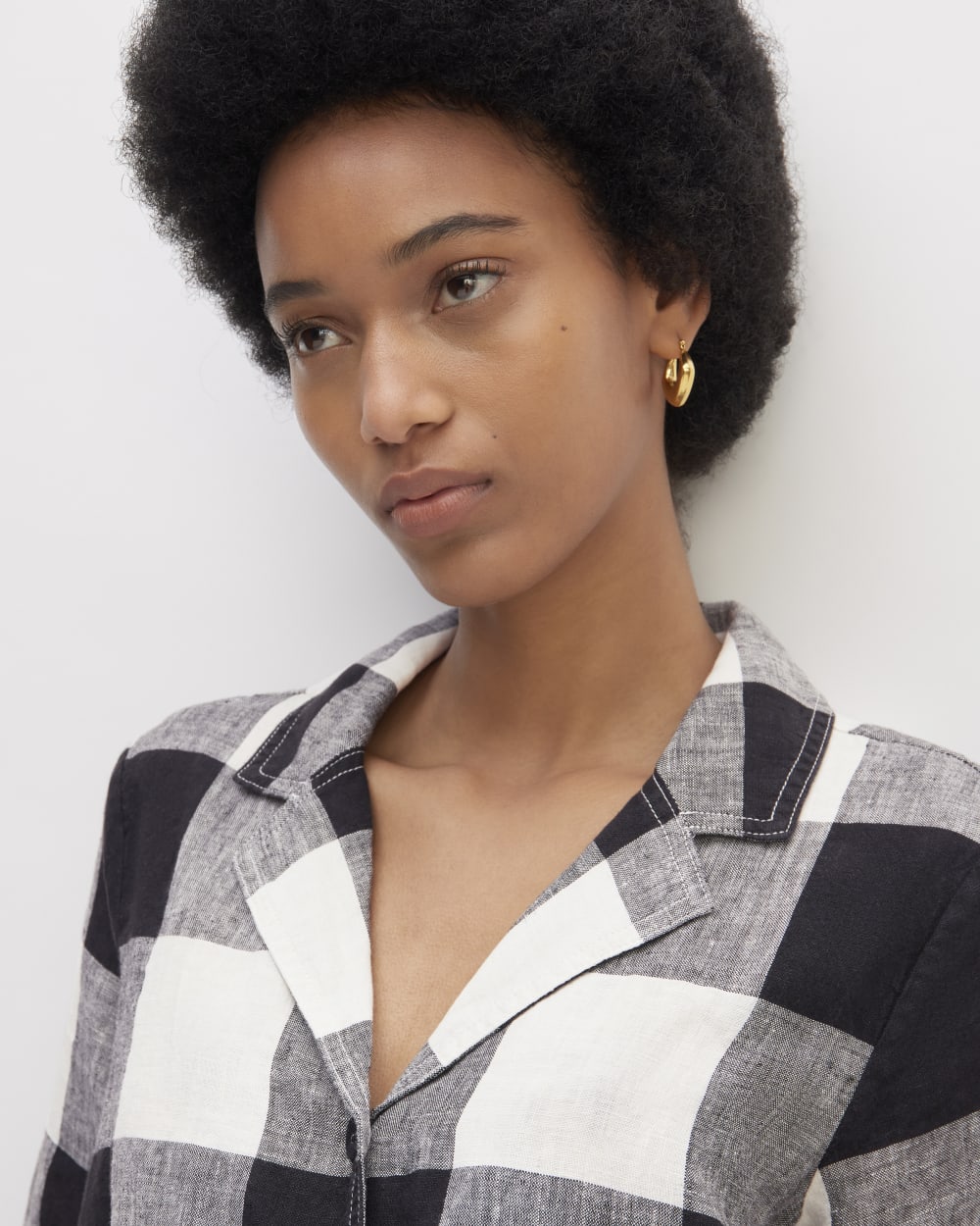 The Shirtdress in Linen | Bone / Black Check - Image 4