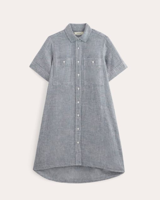 Alternative view of The Daytripper Dress in Linen | Midnight Navy Gingham