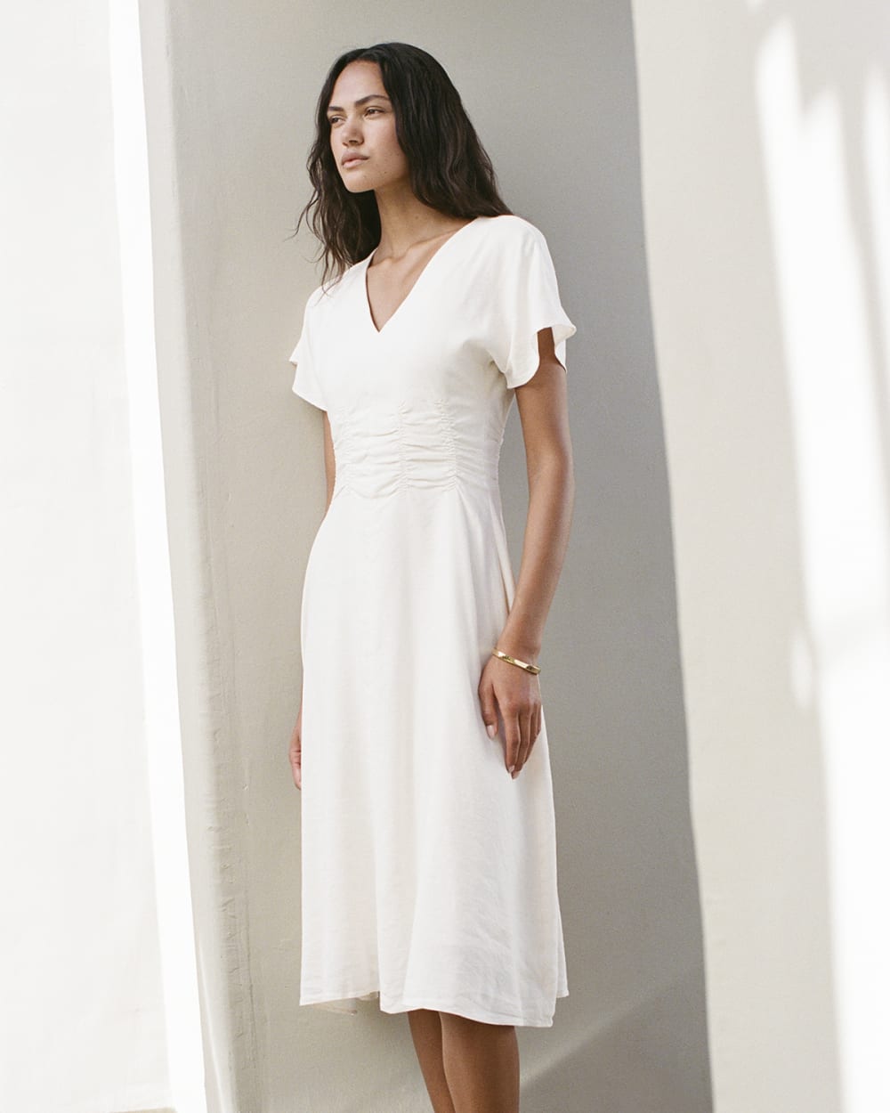 Cinched Dress in Stretch Linen | Bone - Image 8