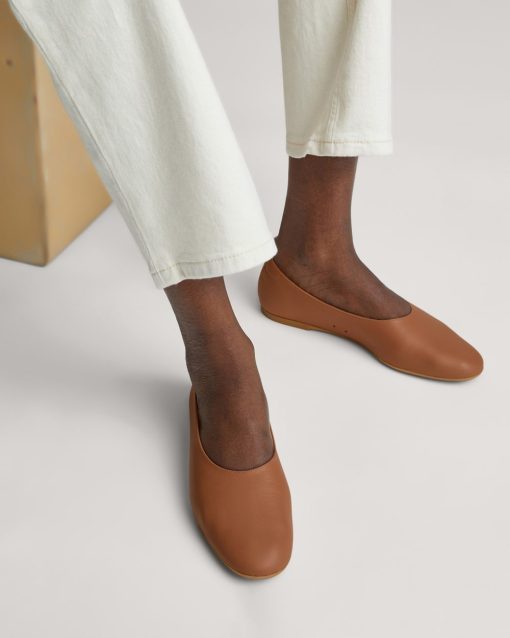 Alternative view of The Day Glove in Narrow Fit | Toasted Almond