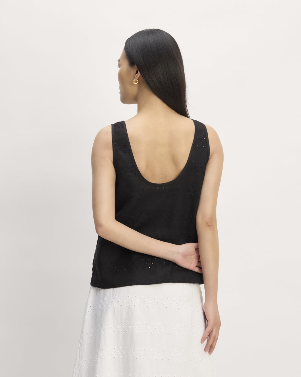 The Linen Eyelet Scoop-Neck Tank | Black Eyelet - Image 6