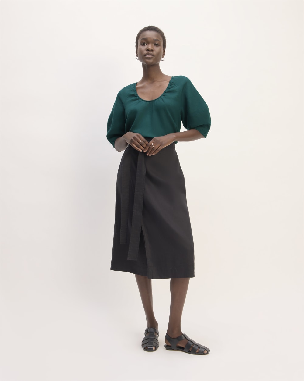 The Scoop Top in Linen | Dark Sea - Image 3