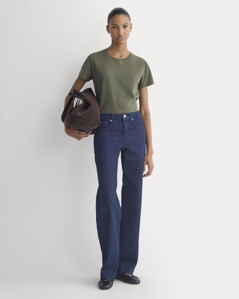 The Box-Cut Tee in Essential Cotton | Olive Night | No Pocket - Image 4