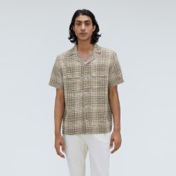 Alternative view of The Resort Shirt in Linen | Beech / Parchment Grid