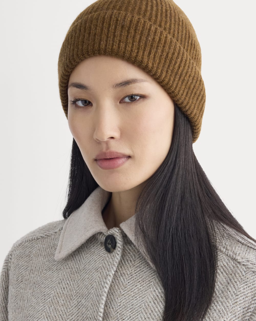 The Cashmere Ribbed Beanie | Heathered Toffee - Image 3