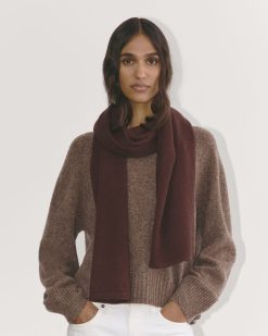 Alternative view of The Cashmere Scarf | Dark Mahogany