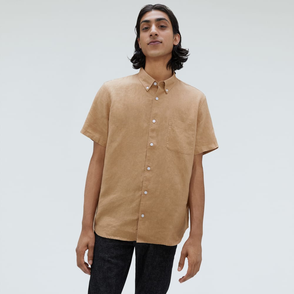 The Classic Short-Sleeve Shirt in Linen | Iced Coffee - Image 5