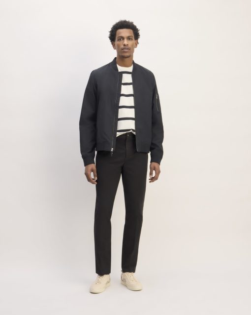 The Relaxed Taper Air Chino | Black