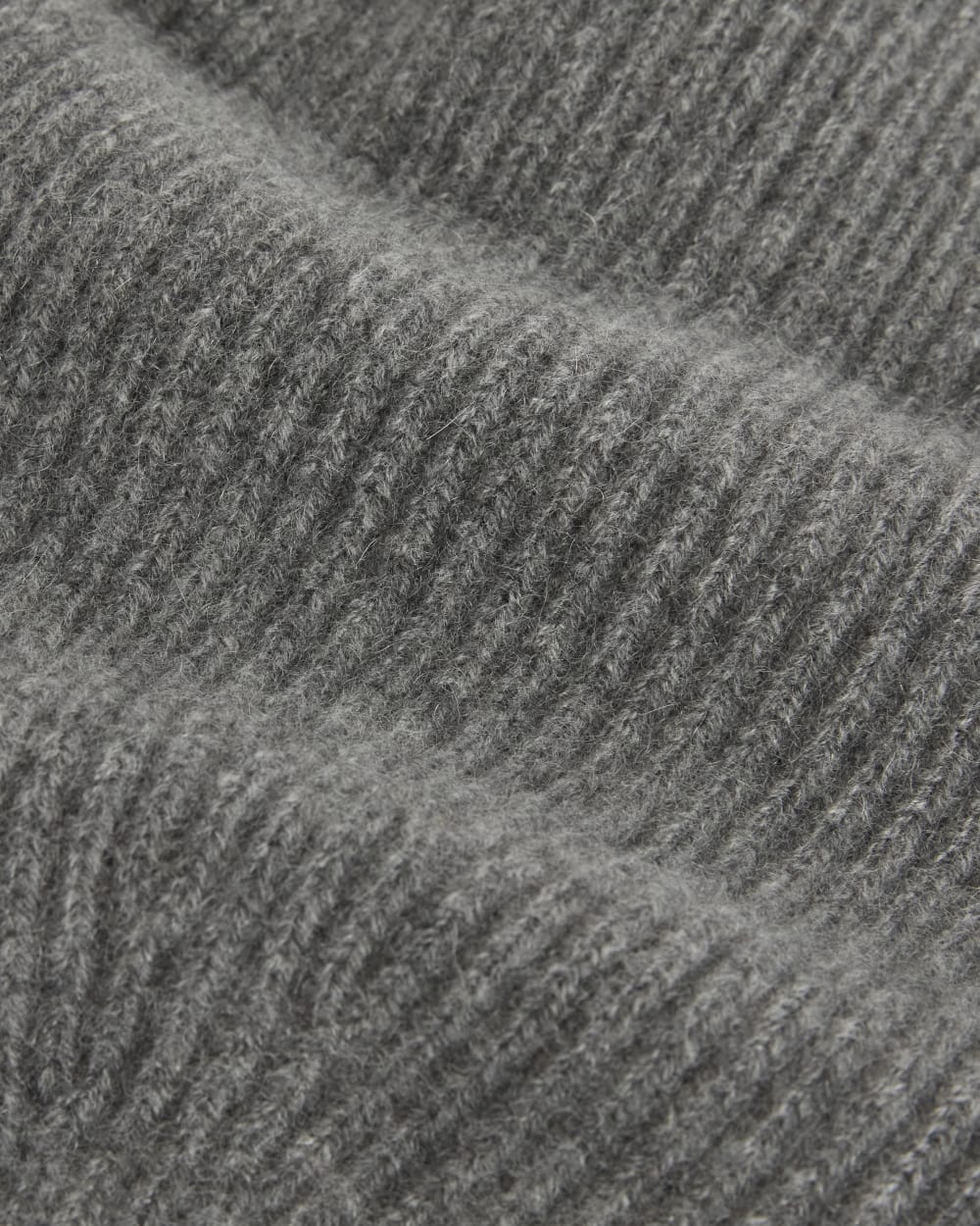 The Cashmere Ribbed Beanie | Heather Charcoal - Image 4